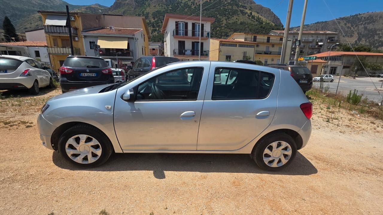 Dacia Sandero 1.5 dCi 75 CV 2015 Ambiance E5 € 5900