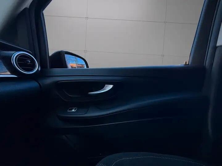 Mercedes-Benz V 220 6 POSTI~NO NCC USO PROPRIO~UNIPRO~PREZZO REALE