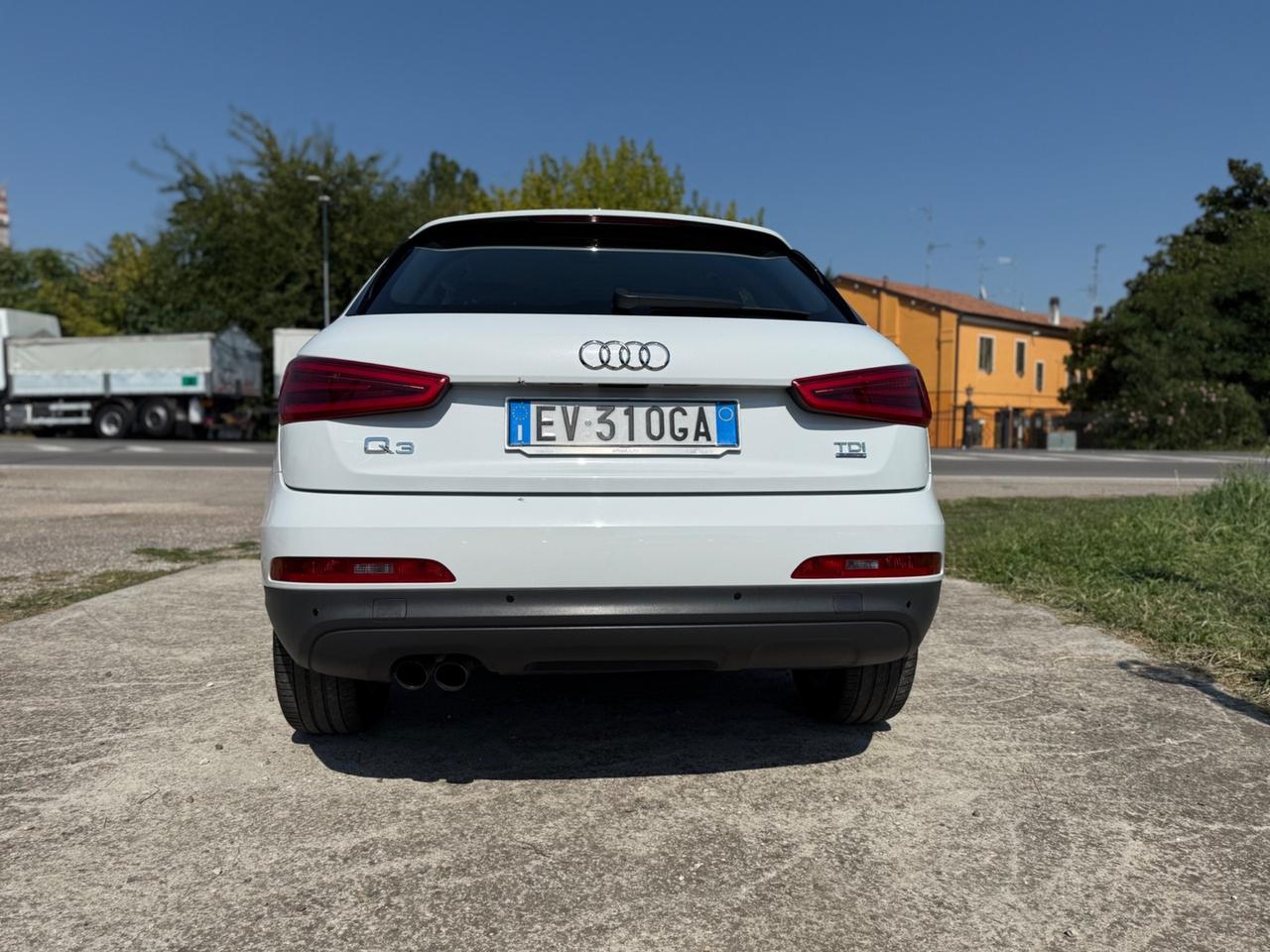 Audi Q3 2.0 TDI 177 CV quattro S tronic Business Plus