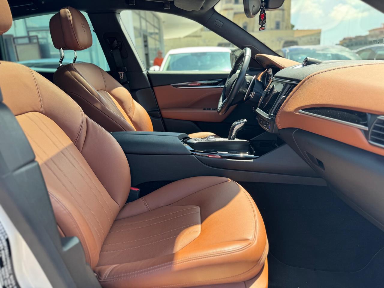 Maserati Levante 2.0 mhev GT 330cv auto