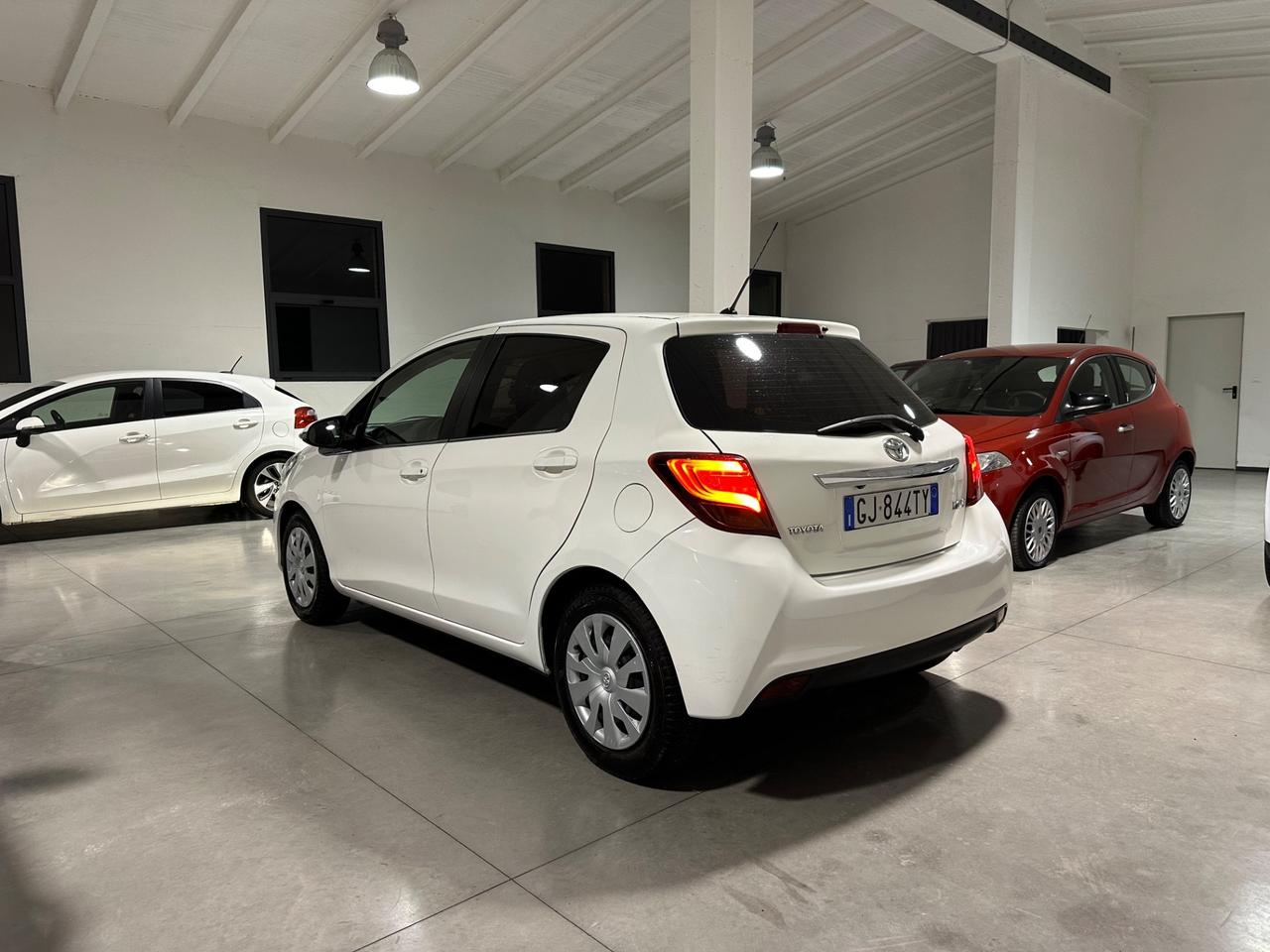 Toyota Yaris 1.0 5 porte Lounge