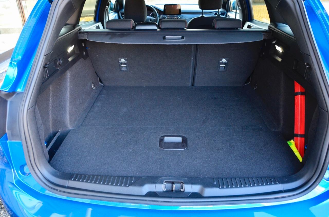 FORD FOCUS SW 1.0 ECOBOOST ST-LINE CO-PILOT 125cv AUTO, PREZZO REALE, SERVICE CERTIFICATI, UFF ITALIANA, EURO 6D, FARI FULL LED, RETROCAMERA, NAVI, PERMUTE