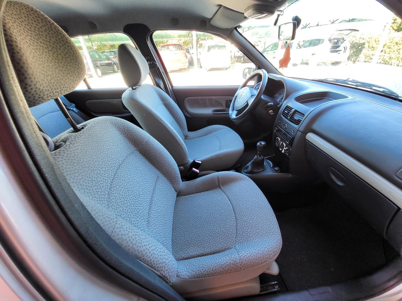 Renault Clio Storia 1.2 5 porte