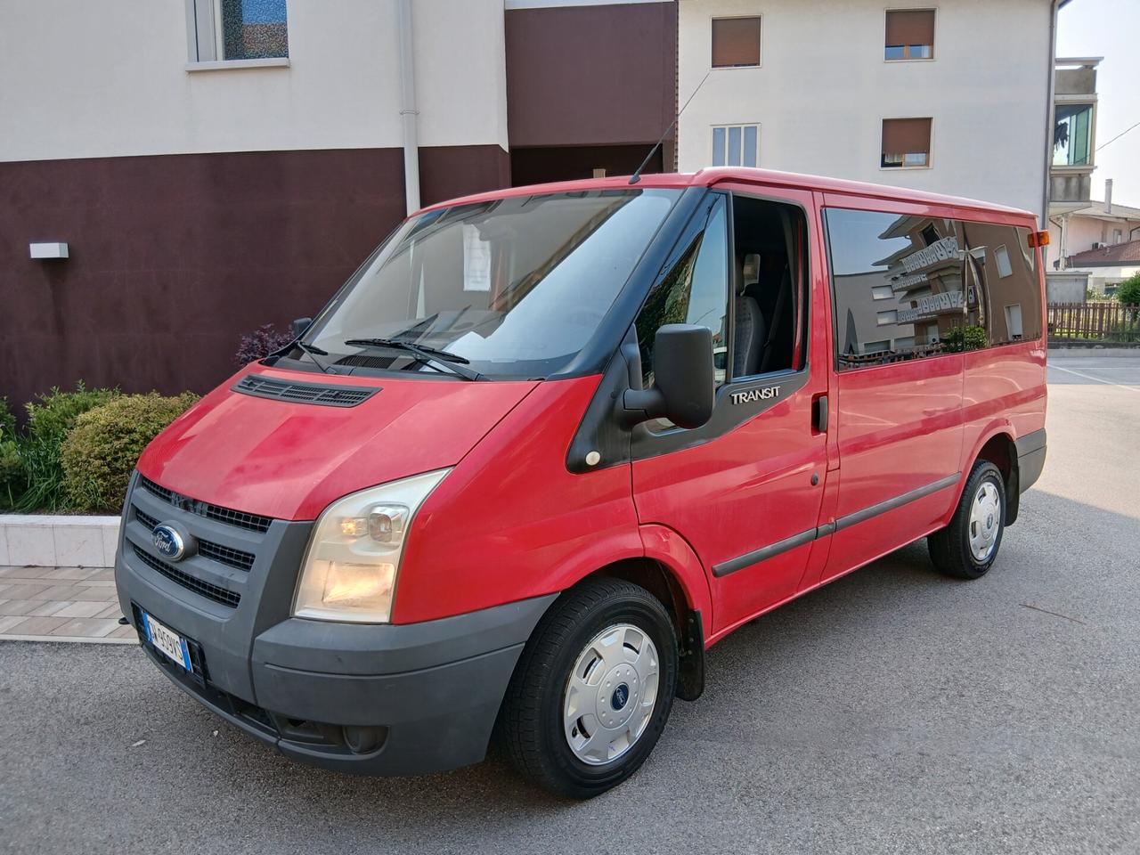 Ford Transit Tourneo 2.2 Cdti 86 cv 9 posti doppio clima