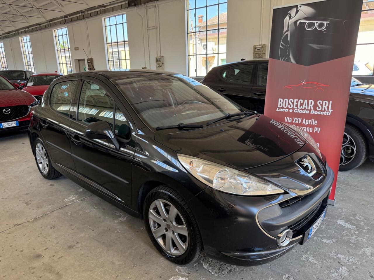 Peugeot 207 1.6 HDi 90CV 5p. XT