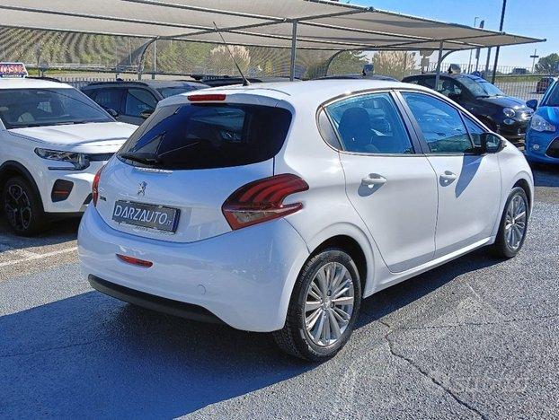 PEUGEOT 208 BlueHDi 75 S&S 5 porte Active