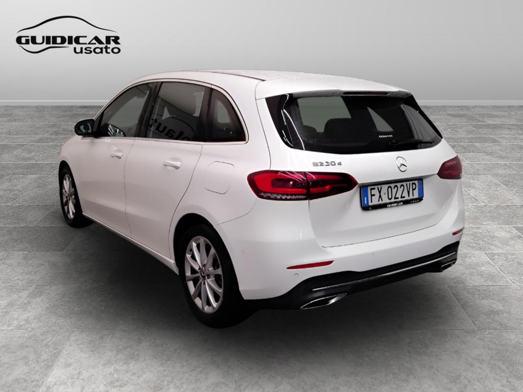 Mercedes-Benz Classe B - W247 2018 - B 180 d Sport Plus auto