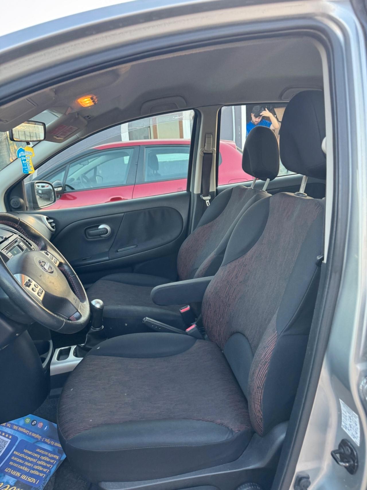 Nissan Note 1.4 16V Silver Edition