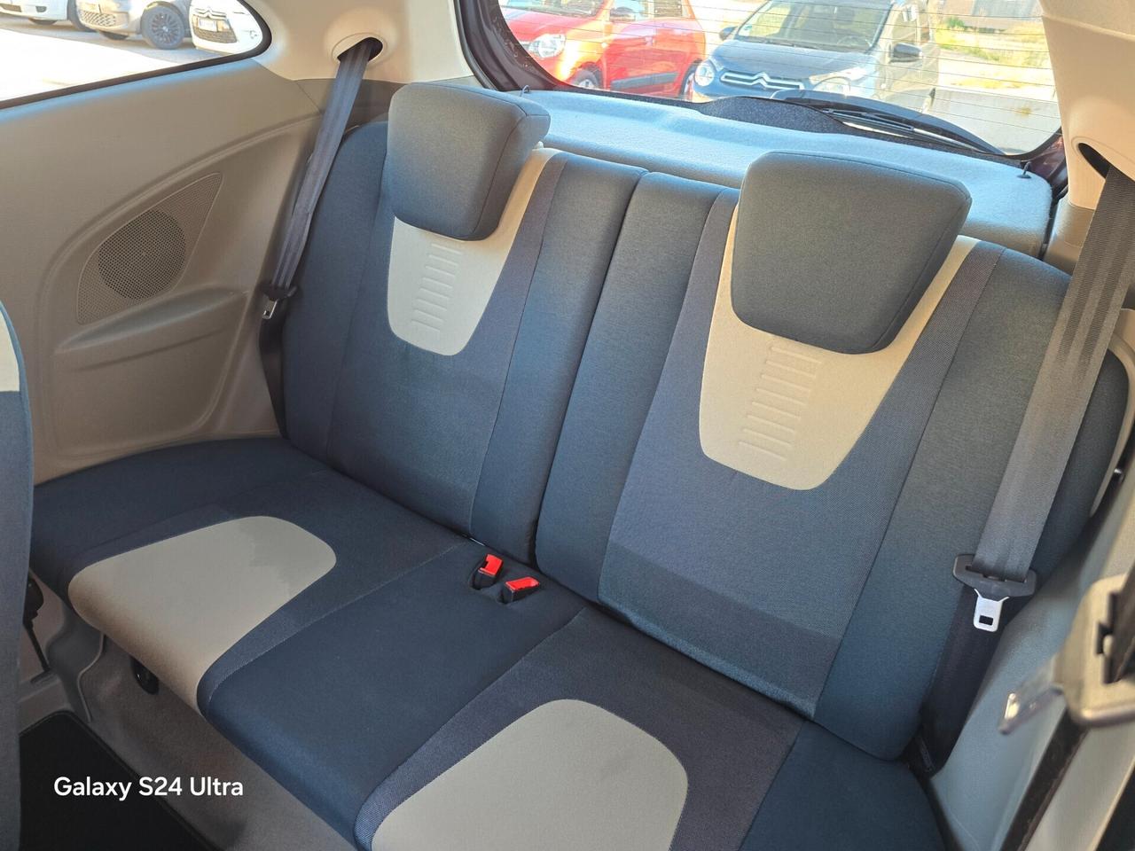 Ford Ka Ka+ 1.2 8V 69CV Titanium Business