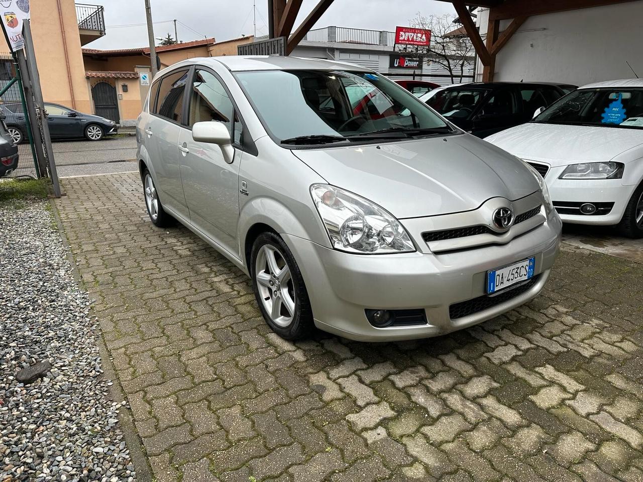 Toyota Corolla Verso 2.2 16V D-4D D-Cat