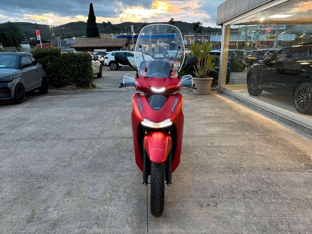 Honda SH 350 Nuovo pronto consegna Tuo a solo 65 Euro al mese