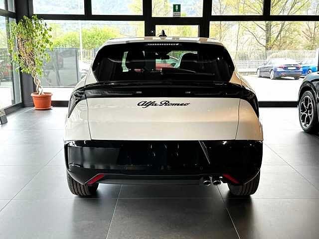 Alfa Romeo Junior 1.2 136 CV Hybrid eDCT6 KM ZERO
