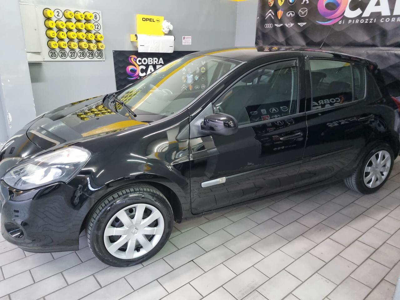 Renault Clio 1.2 16V 5 porte Dynamique