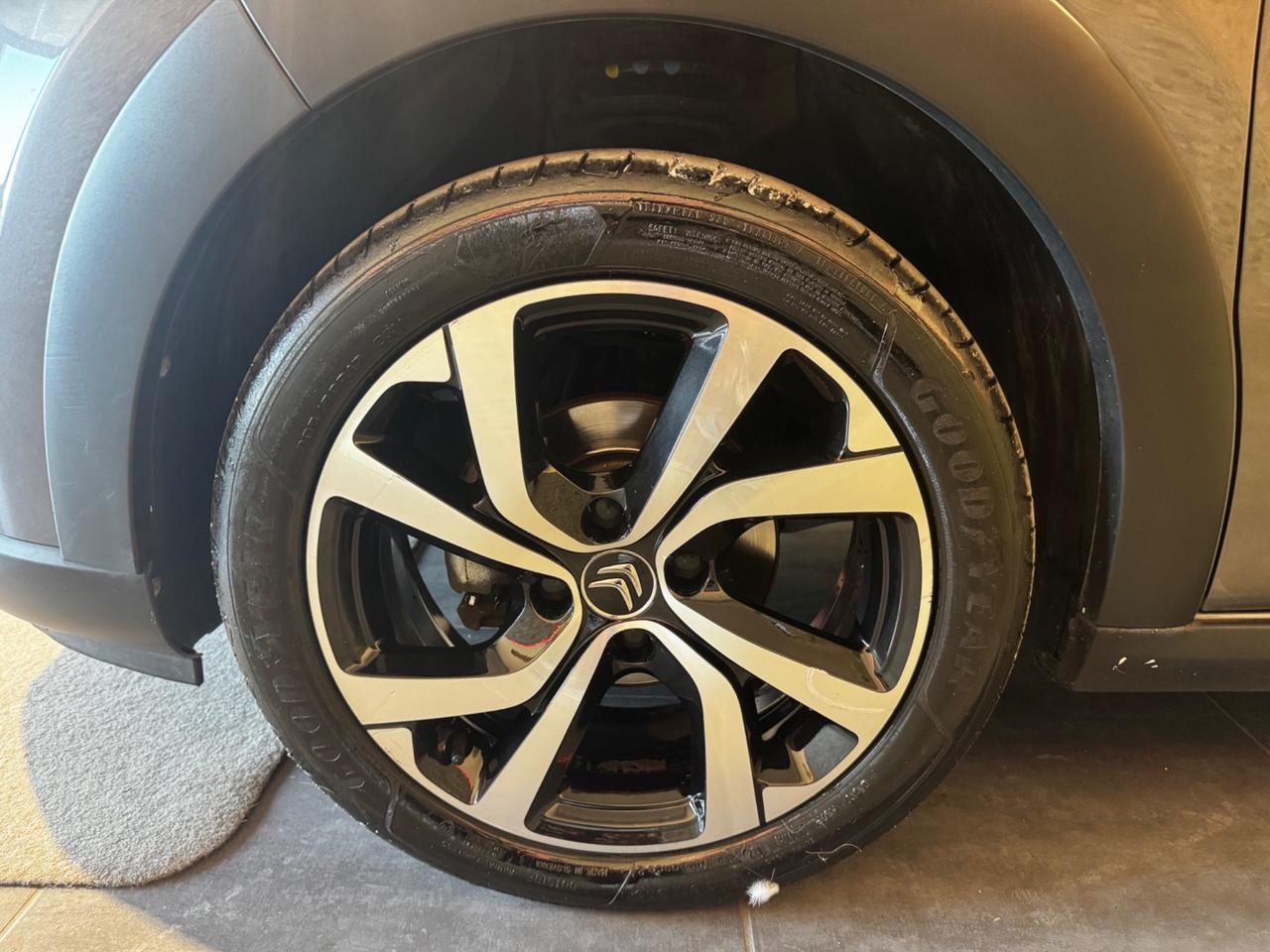 Citroen C3 BlueHDi 100 S&S Shine Pack