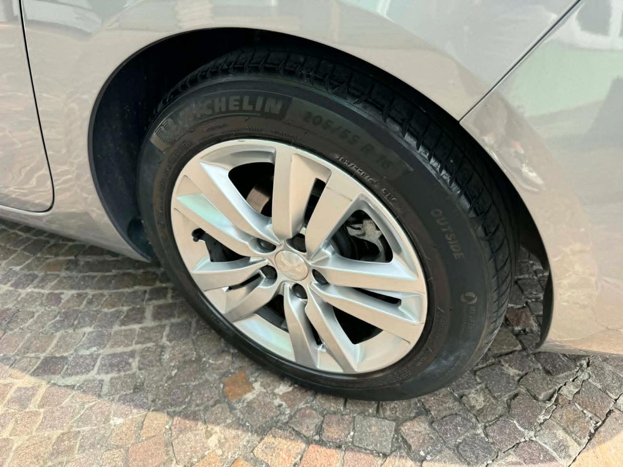 Peugeot 308 BlueHDi 130 S&S SW Active