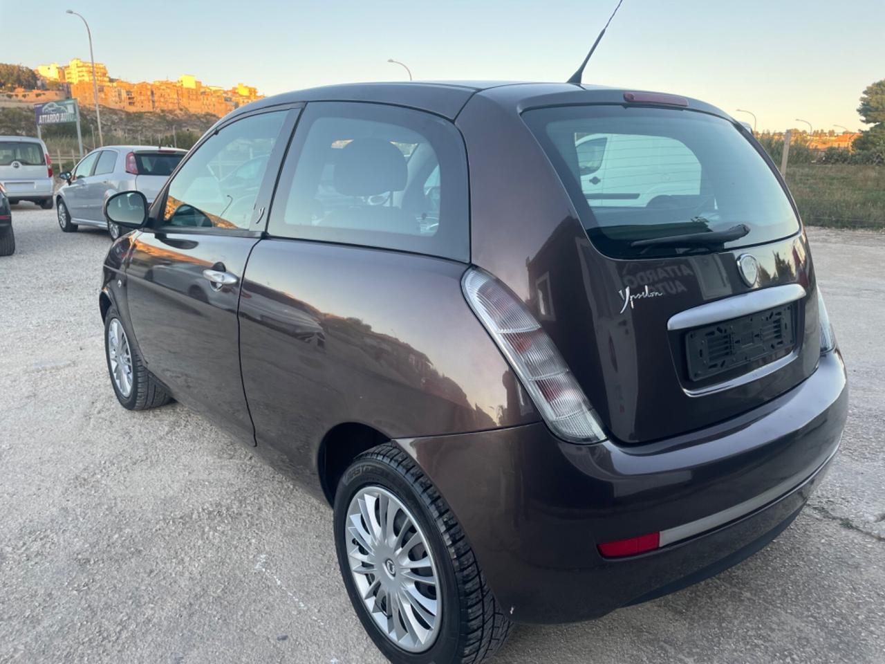 Lancia Ypsilon 1.2 Platino 2010