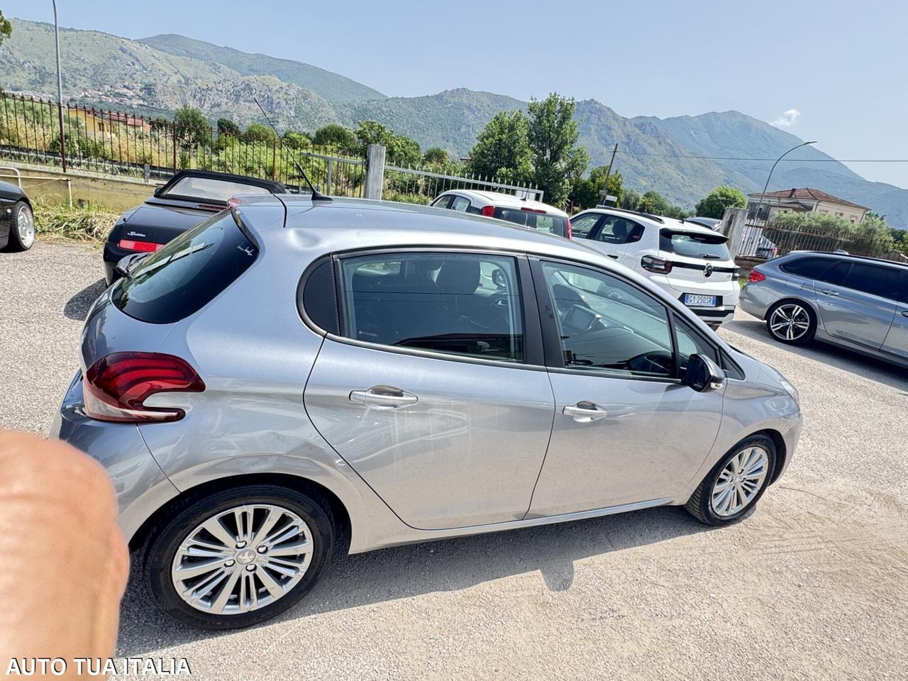 PEUGEOT 2008 1.2 BENZINA ADATTA NEOPATENTATI