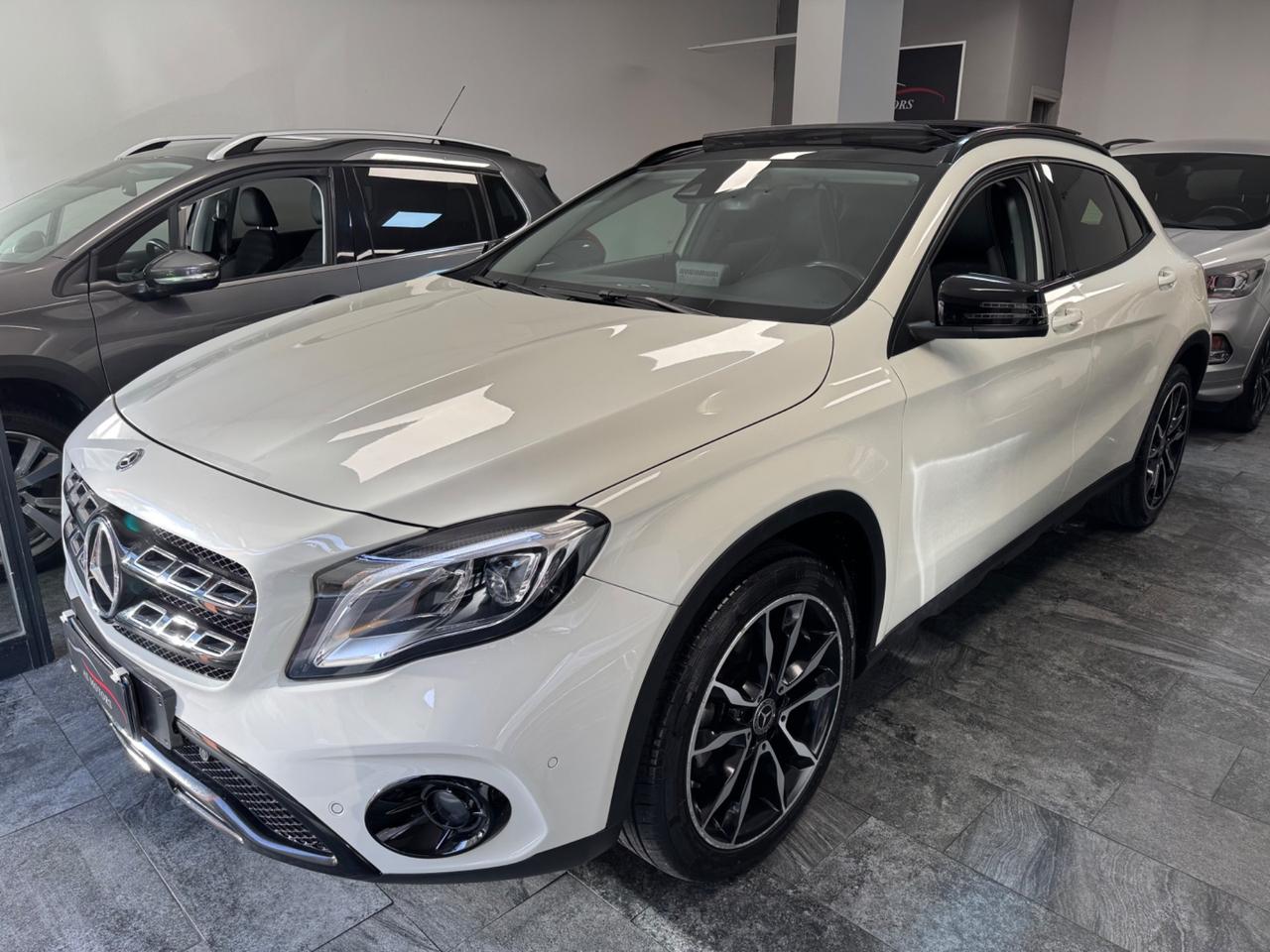 Mercedes-benz GLA 200D 4MATIC Tetto Gancio Traino