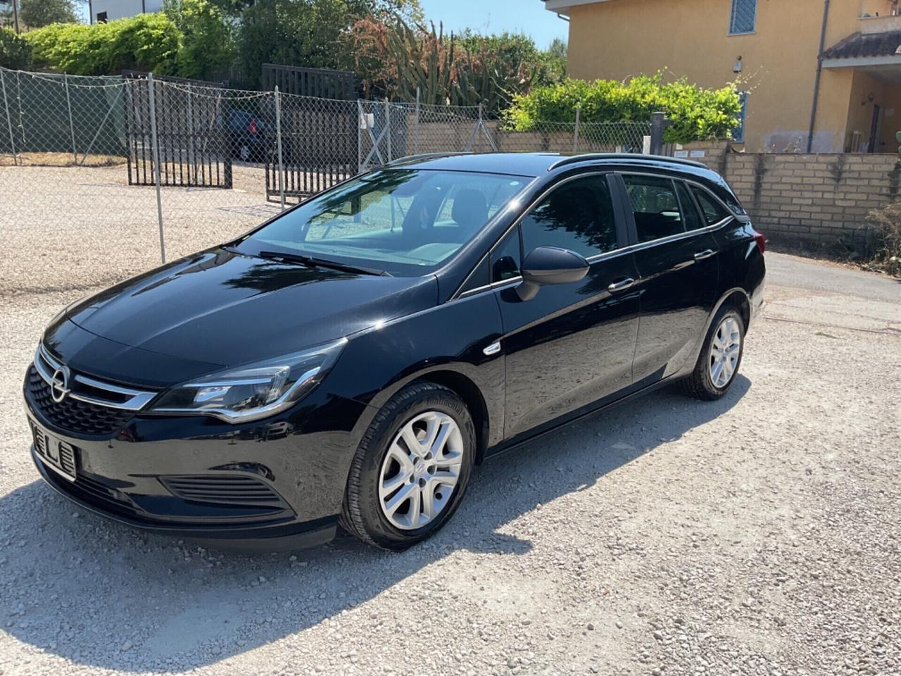 Opel Astra 1.6 CDTi 110CV Start&Stop Sports Tourer Innovation