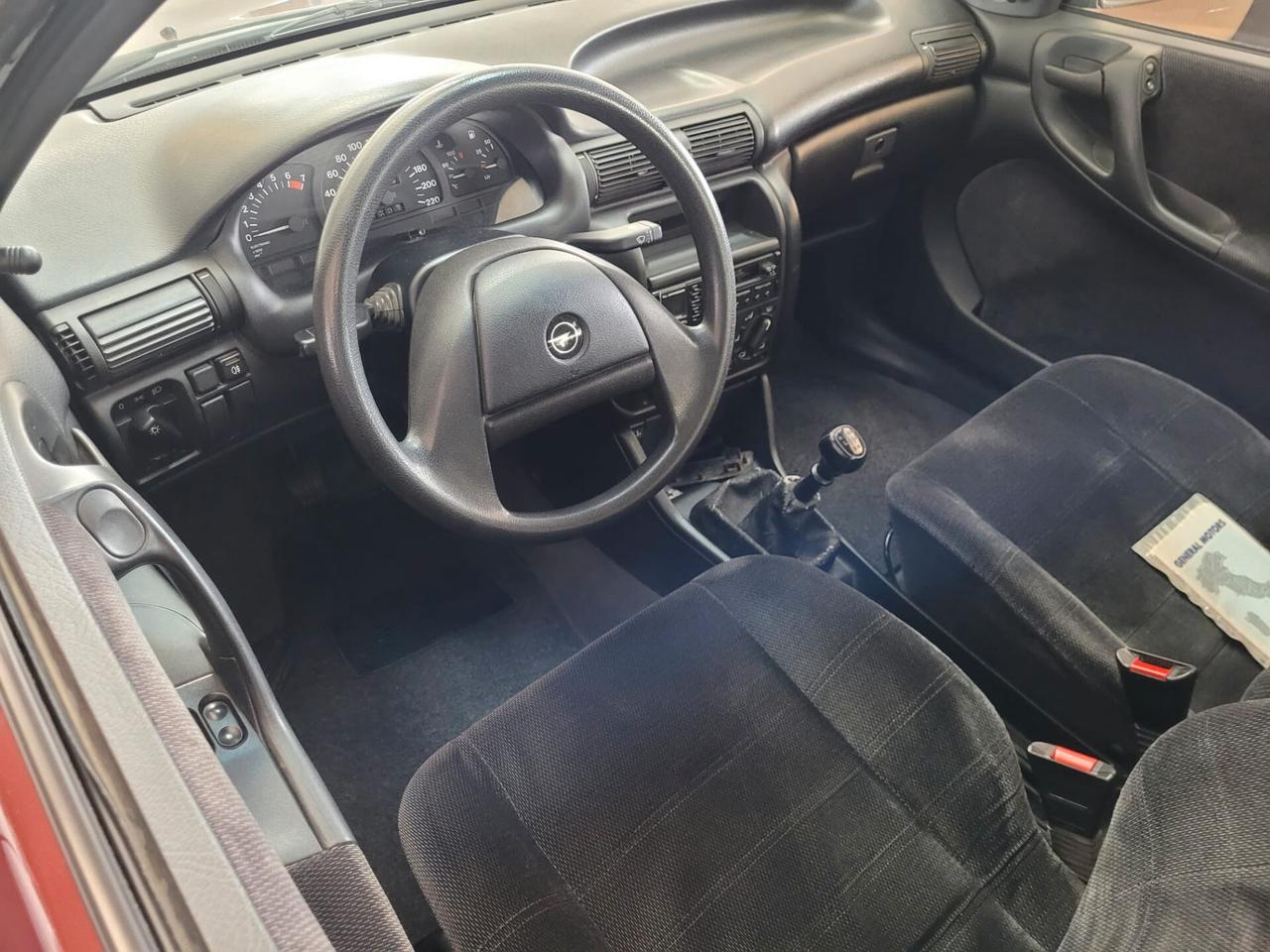 Opel Astra 1.4i cat 4 porte GLS