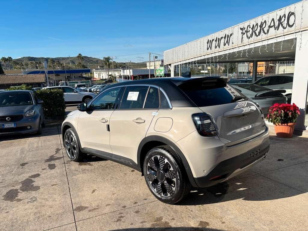 Fiat 600 Hybrid 110 CV DCT MHEV La Prima 2025 KM 0 IVA ESPOSTA Tua a soli 249 Euro al mese