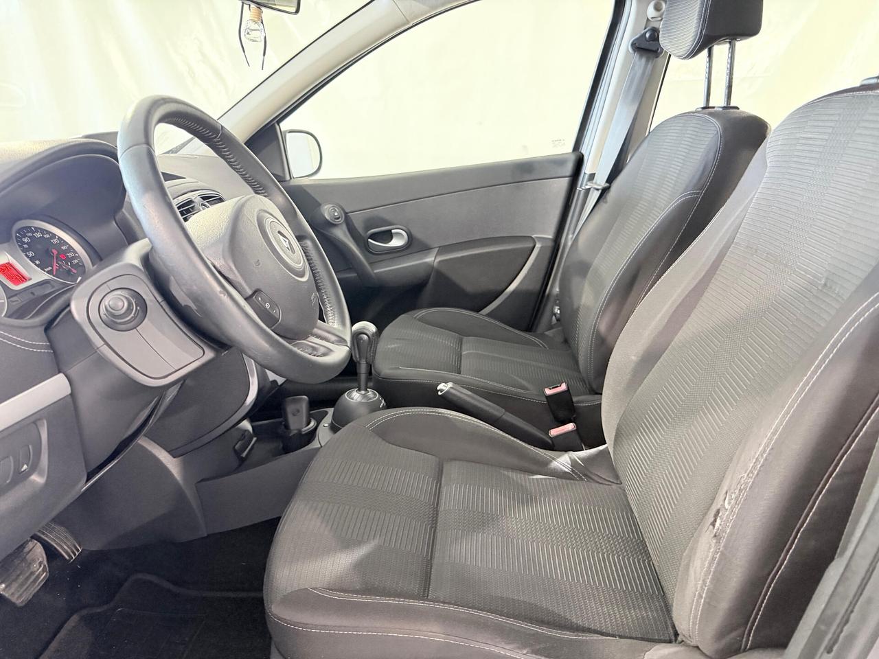 RENAULT CLIO Dynamique CAMBIO AUTOMATICO