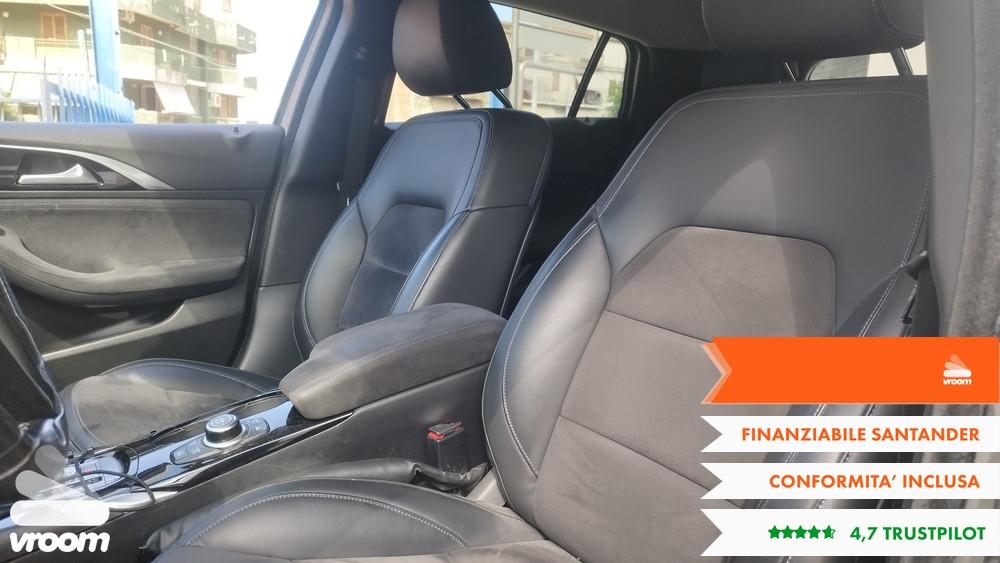 INFINITI Q30 1.5 diesel DCT Business Executive