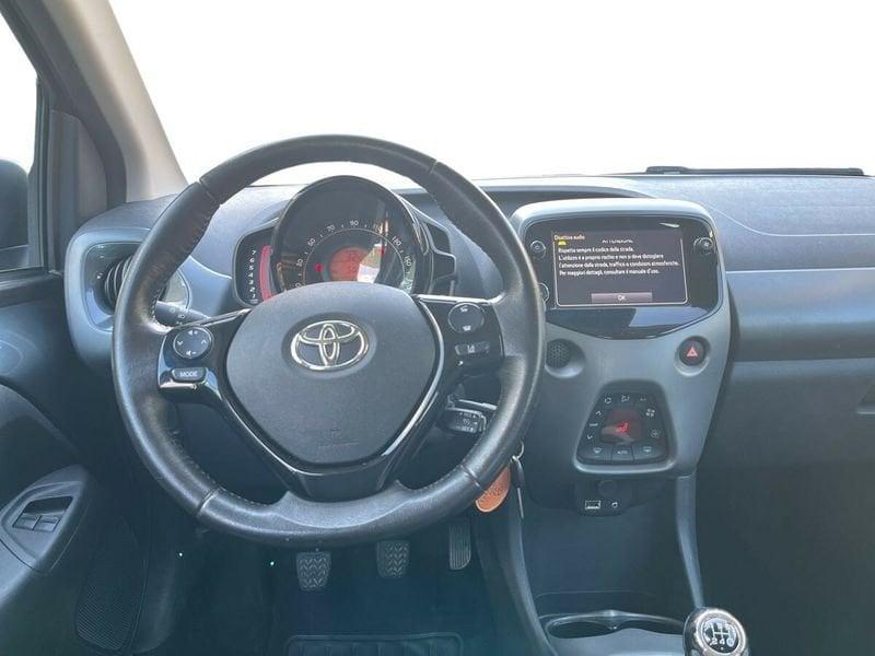 Toyota Aygo Connect 1.0 VVT-i 72 CV 5 porte x-clusiv