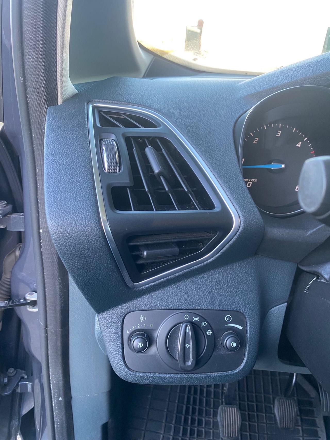 Ford C-Max 1.6 TDCi 110 CV Titanium