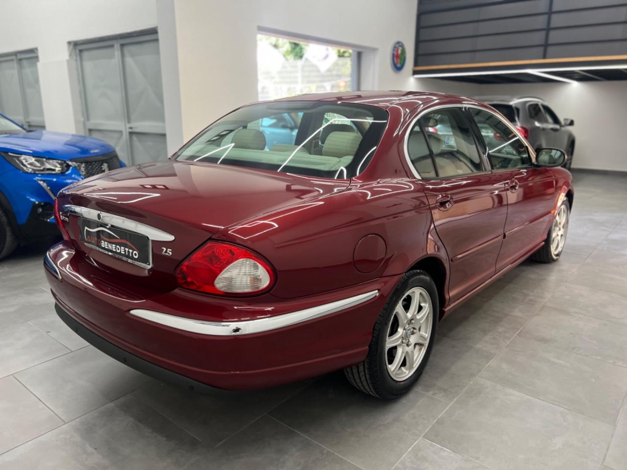 Jaguar X-Type 2 litri V6 24V cat 2002