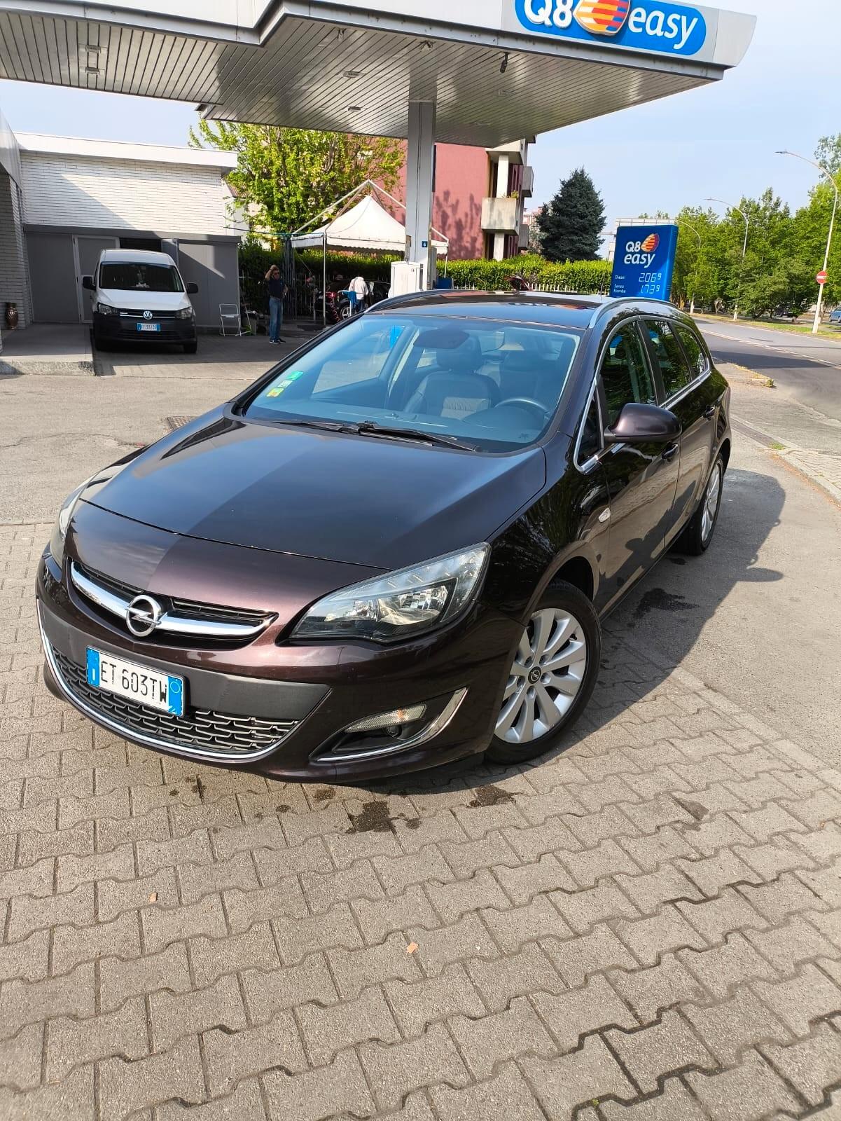 Opel Astra 1.7 CDTI 110CV Sports Tourer Cosmo