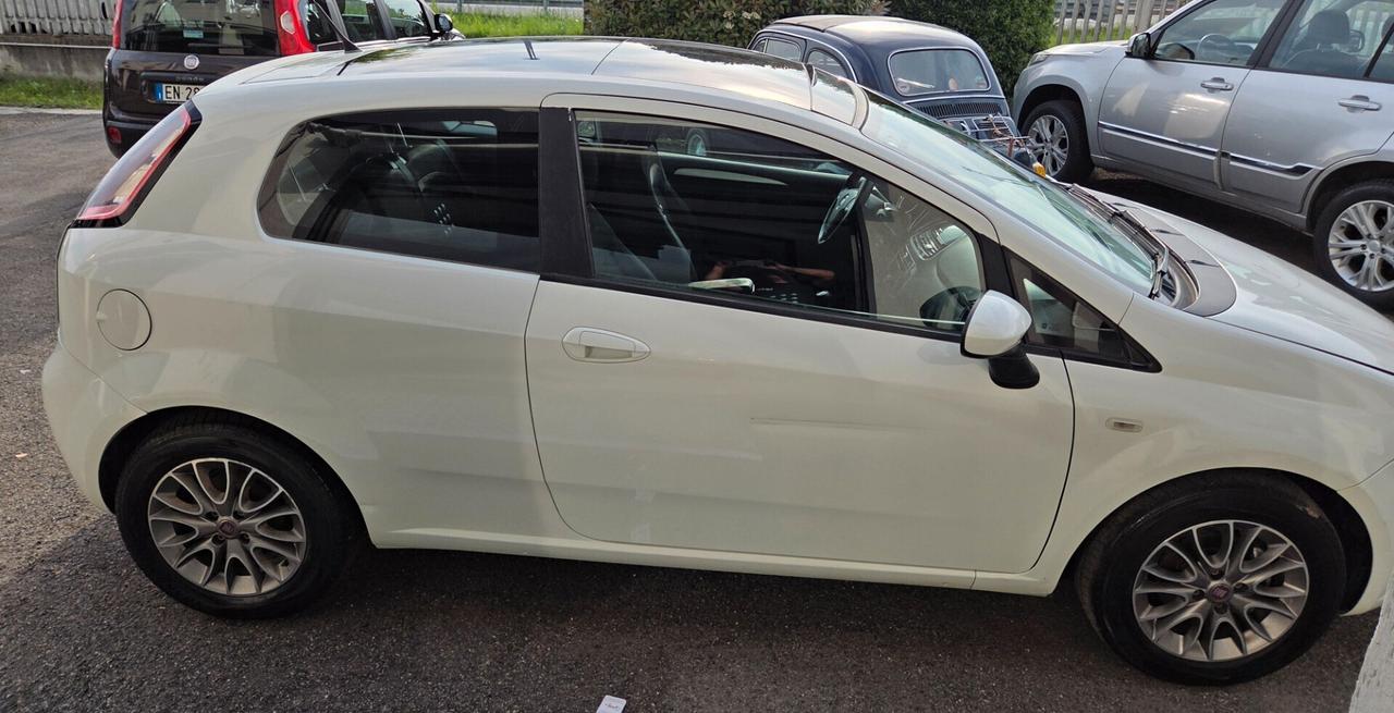 Fiat Punto 1.3 MJT II 75 CV 3 porte Lounge