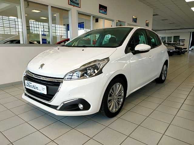 Peugeot 208 BlueHDi 75 S&amp;S 5 porte Active &#x27;NEOPATENTATI&#x27;