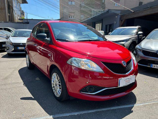 LANCIA Ypsilon 1.2 69 CV 5 porte Silver