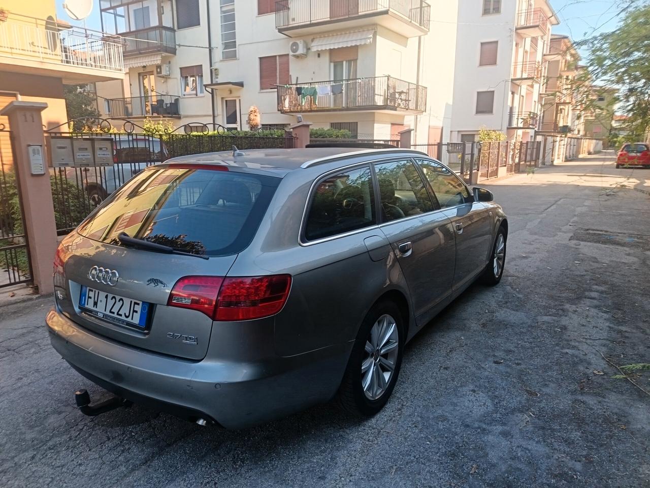 Audi A6 Avant 2.7 V6 TDI F.AP. Con gancio traino