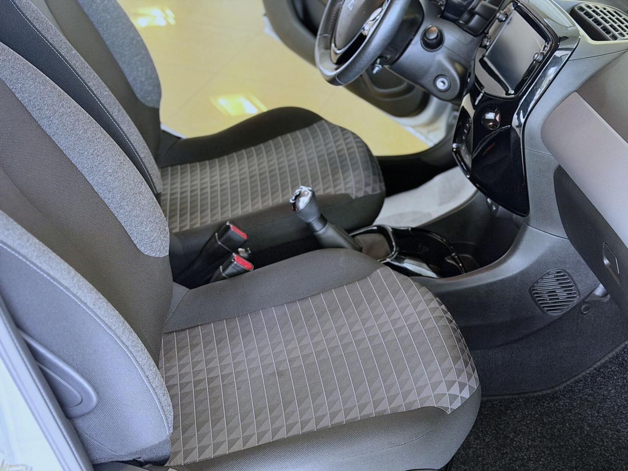 PEUGEOT 108 Allure 5p - 1.0 VTi 72cv EURO6