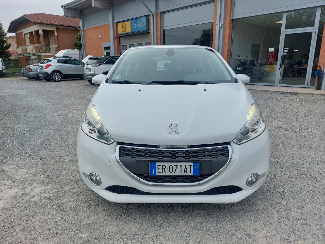 Peugeot 208 1.2 VTi 82 CV 5 porte Active OK NEOPATENTATI