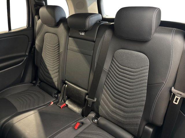 MERCEDES-BENZ GLB 180 d Automatic Progressive Advanced