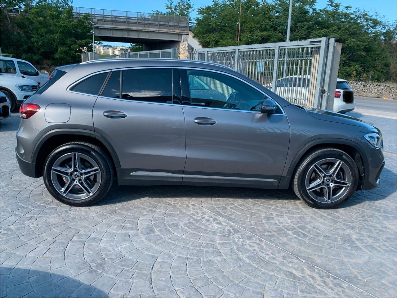 Mercedes-benz GLA 250e Plug-in Premium AMG line