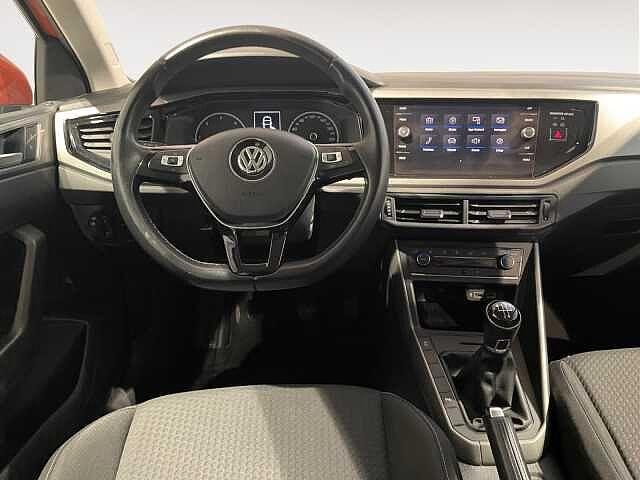 Volkswagen Polo 6ª serie 1.6TDI 80CV Comfortline - NEOPATENTATI -