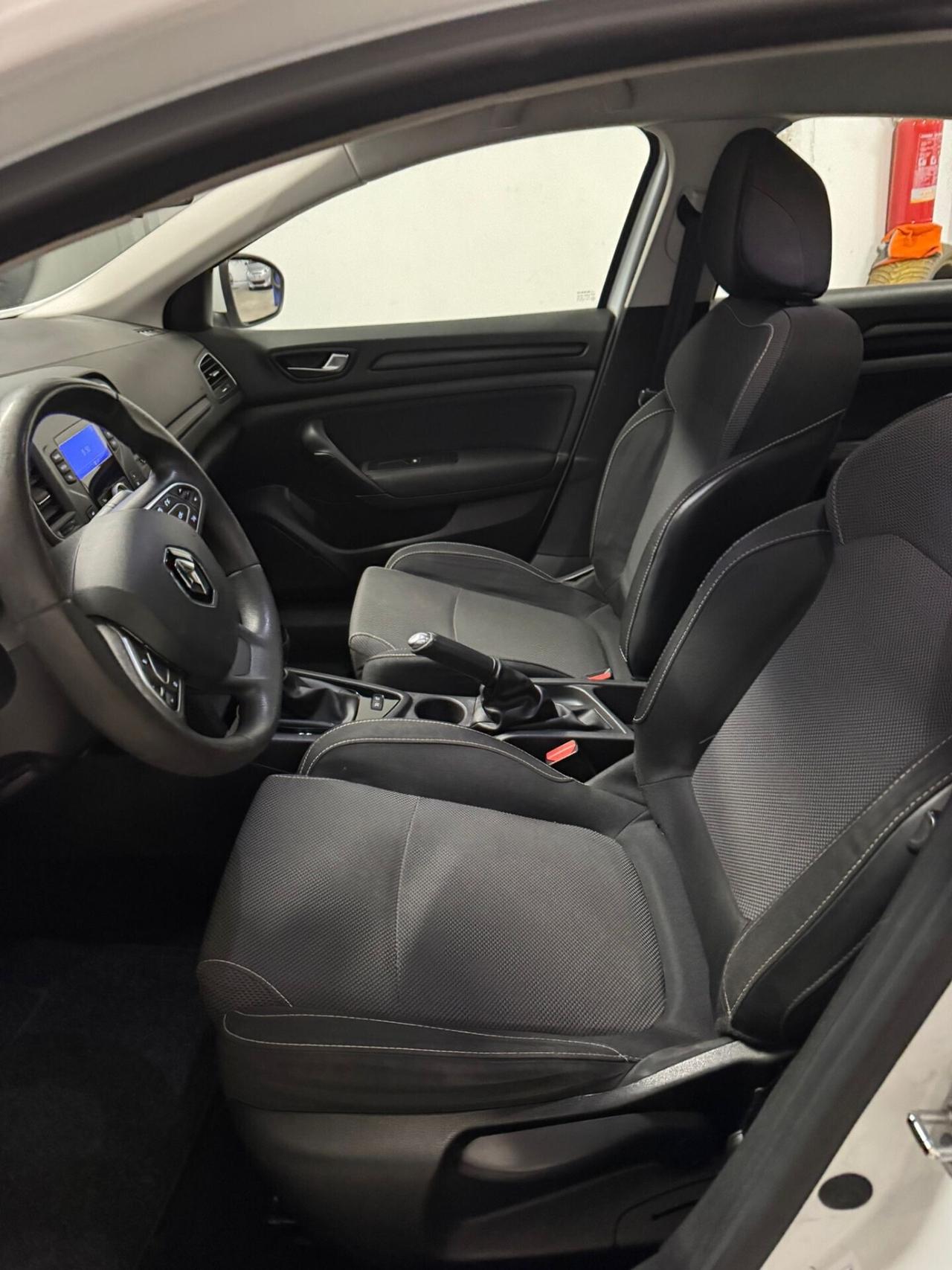 Renault Megane Mégane Sporter TCe Energy Business 2017