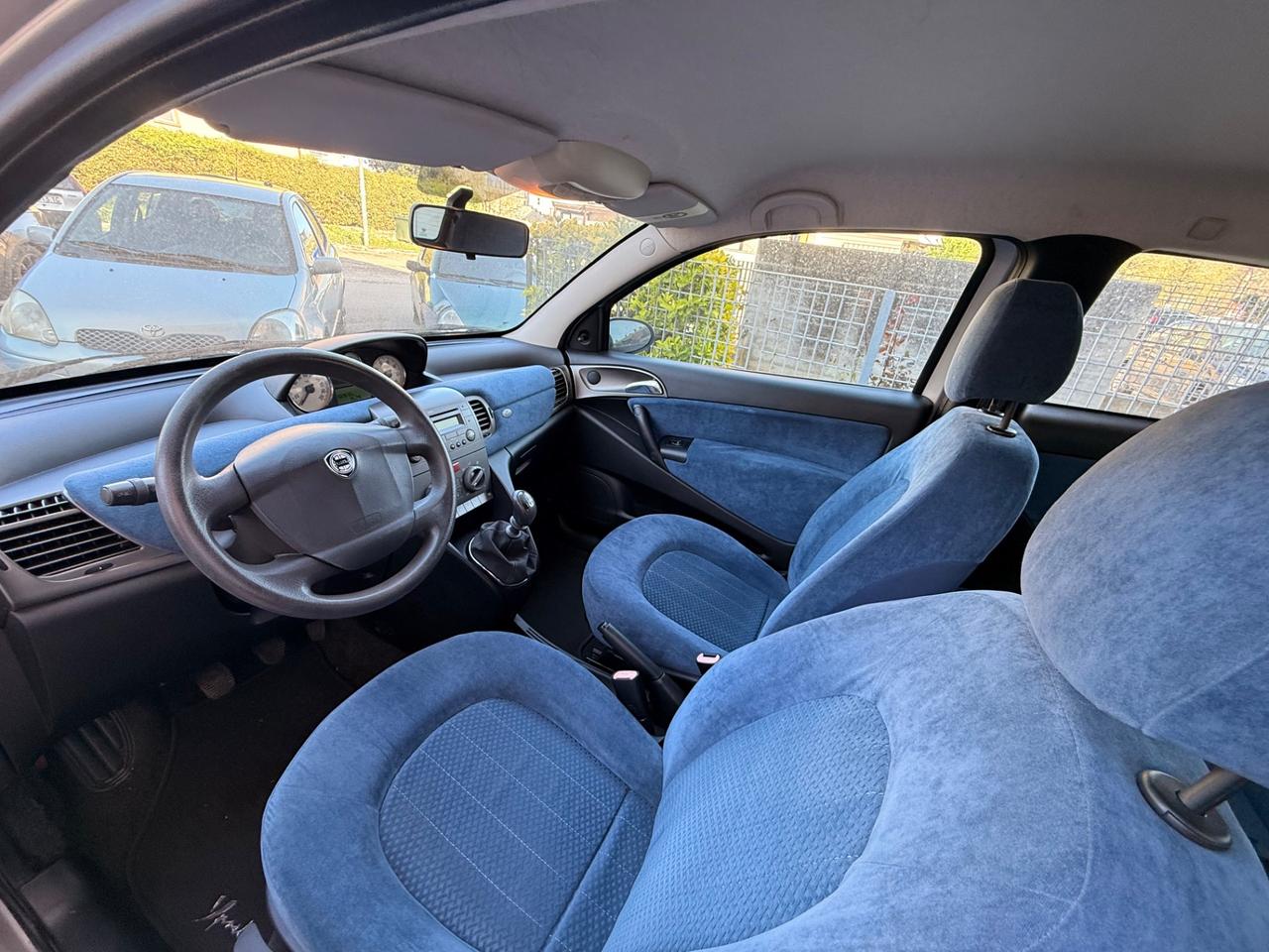 Lancia Ypsilon 1.2 16V Argento