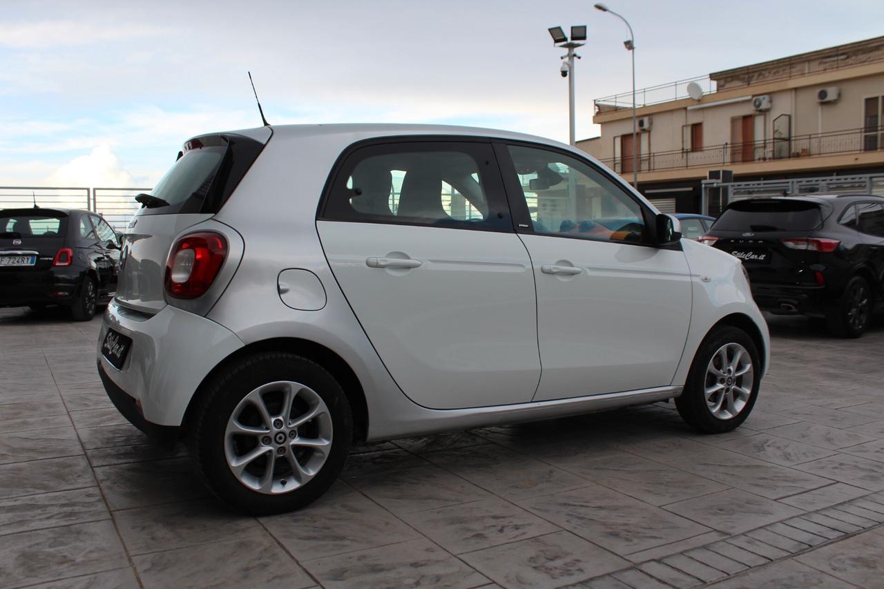 Smart ForFour 70 1.0 Passion