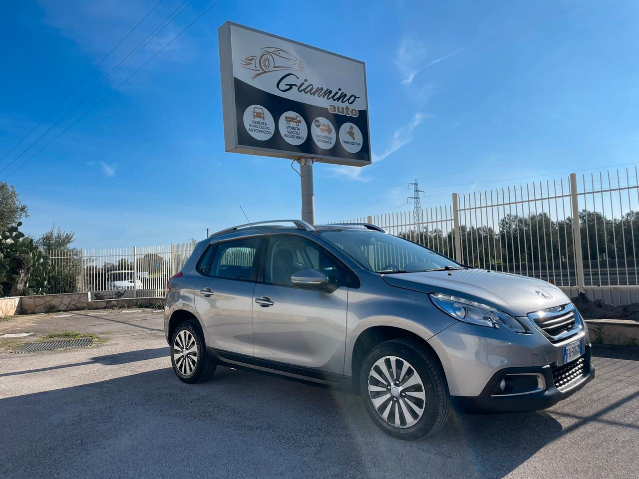 PEUGEOT 2008 BlueHDi 100 S&S Allure