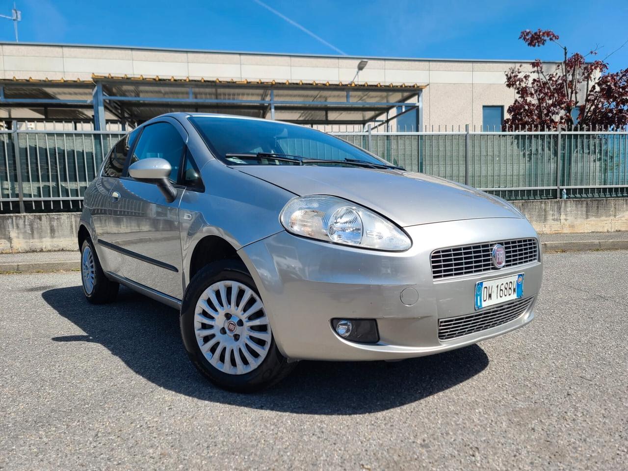 Fiat Grande Punto METANO X NEOPATENTATI