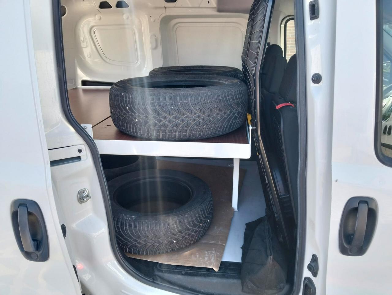 Fiat doblò 1300 m.j. 95 cv 3 posti km 24000 iva compresa