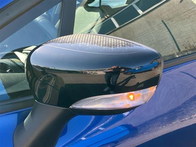 RENAULT Clio 0.9 tce Moschino Life 90cv