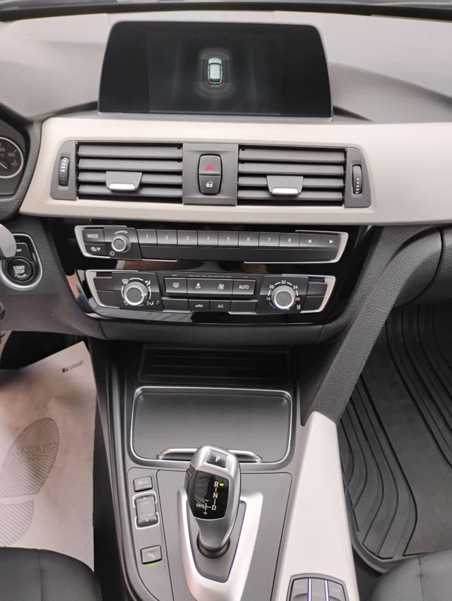 BMW 320 d Touring Business Advantage aut.