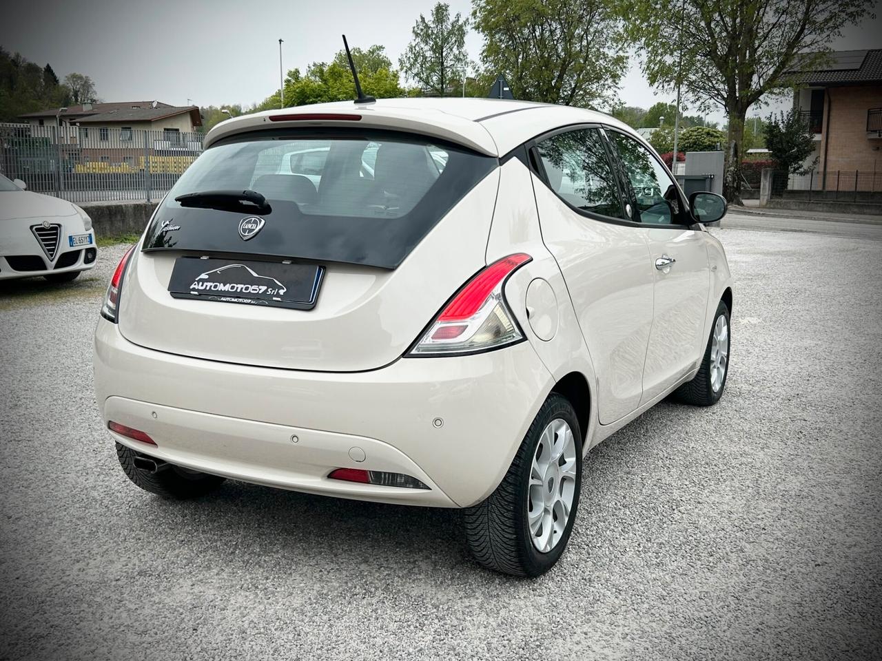 Lancia Ypsilon 1.2 GPL Ecochic Gold-UNIPROPRIETARIO