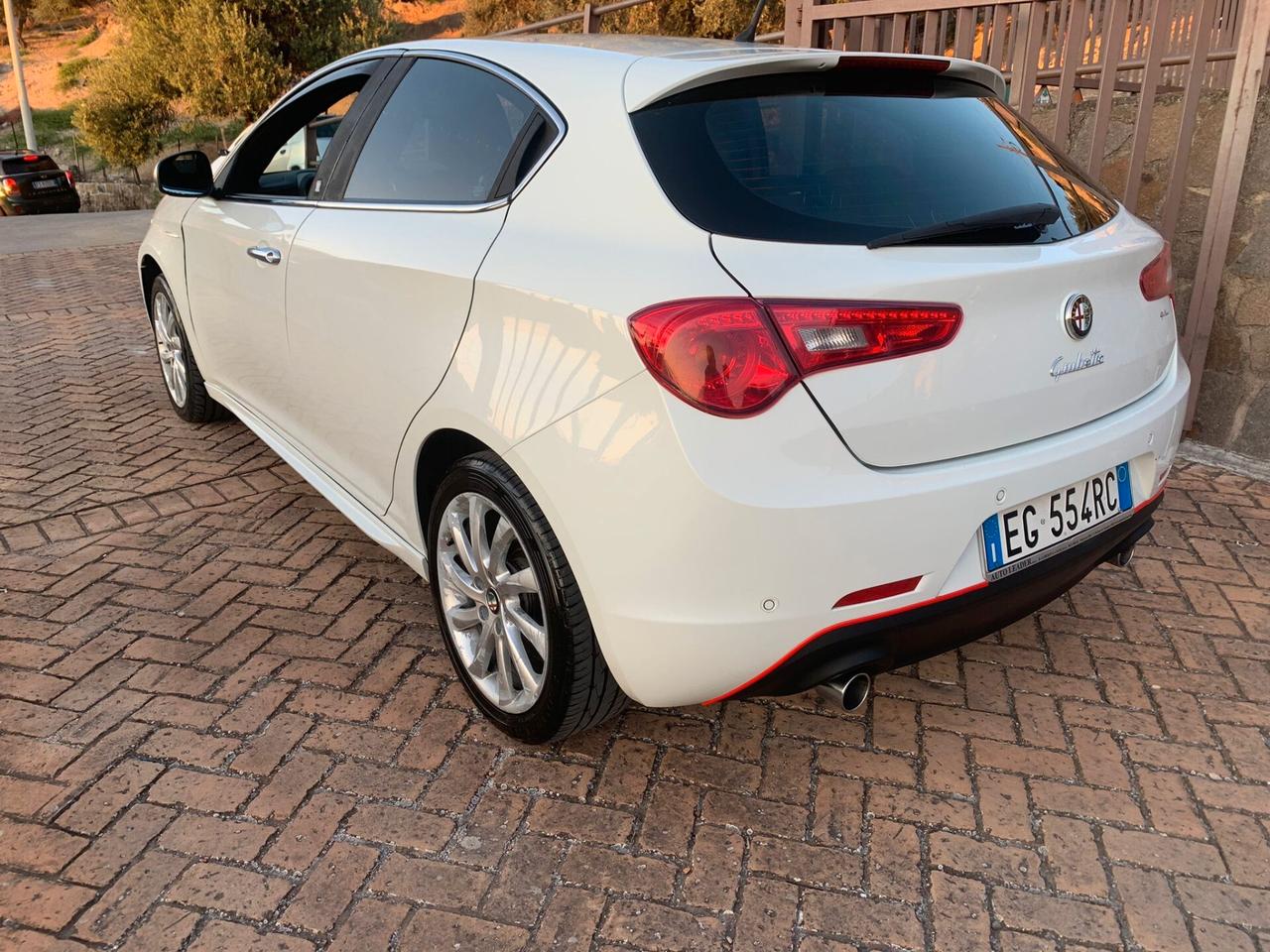 Alfa Romeo Giulietta 2.0 JTDm-2 140 CV Distinctive